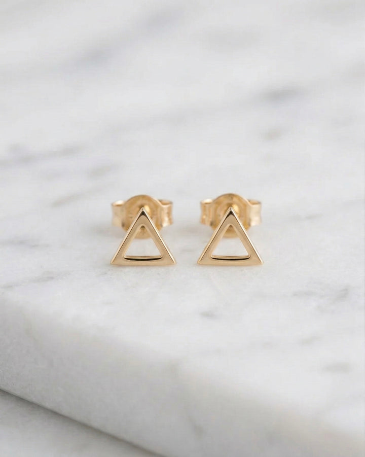 TOPO CAJA ORO TRIANGULAR LISO 0.5CM