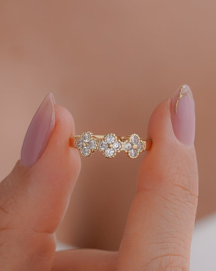 ANILLO TREBOL CRISTAL