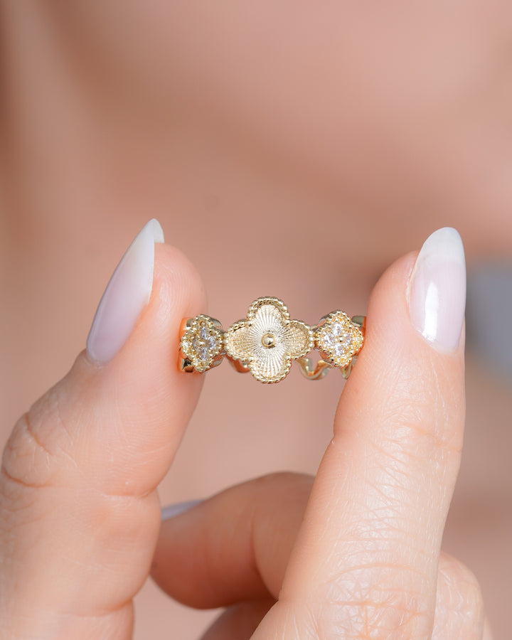 ANILLO TREBOL SEGUIDO AJUSTABLE CRISTAL